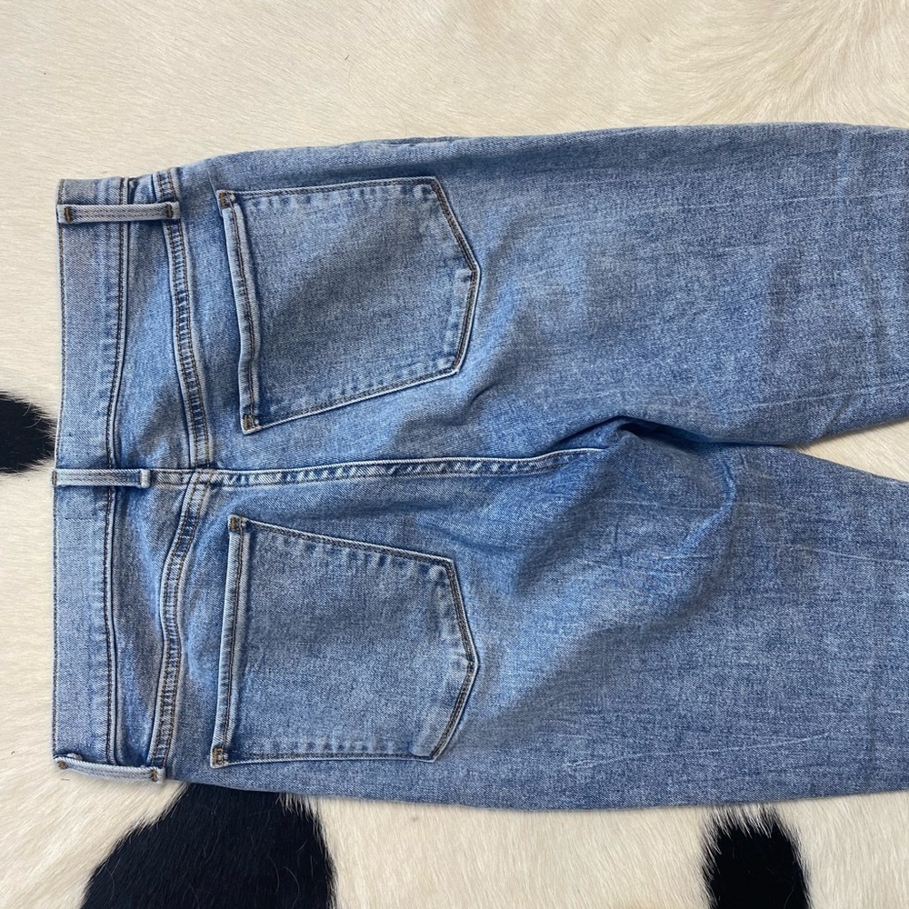 Abercrombie & Fitch Ultra High Rise Super Skinny Ankle Jeans - Picture 9 of 10